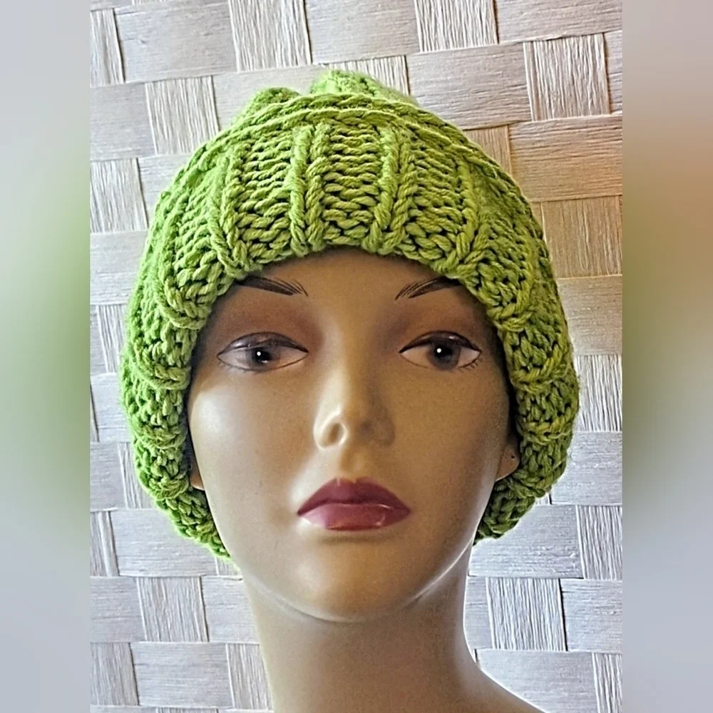 NWT Artisanal Beanie With Detachable Faux leather Tag